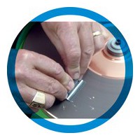 Cutting head sharpening